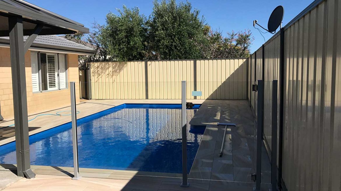 semi-frameless-pool-fencing-kim-kinross6 semi frameless pool fencing kim kinross6