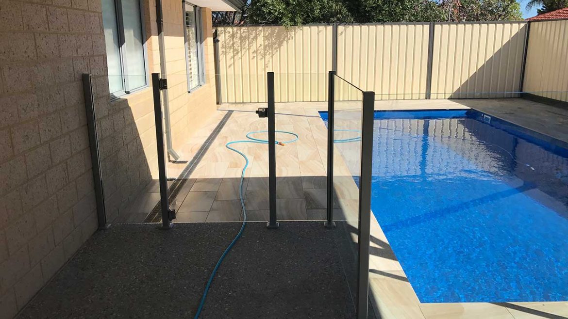 semi-frameless-pool-fencing-kim-kinross7 semi frameless pool fencing kim kinross7