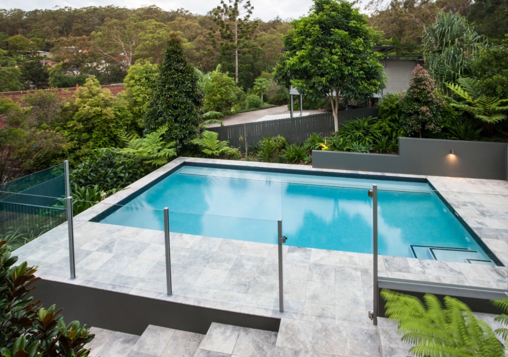 Pool Fence Ideas: 6 Stylish and Safe Ways to Protect Your Pool