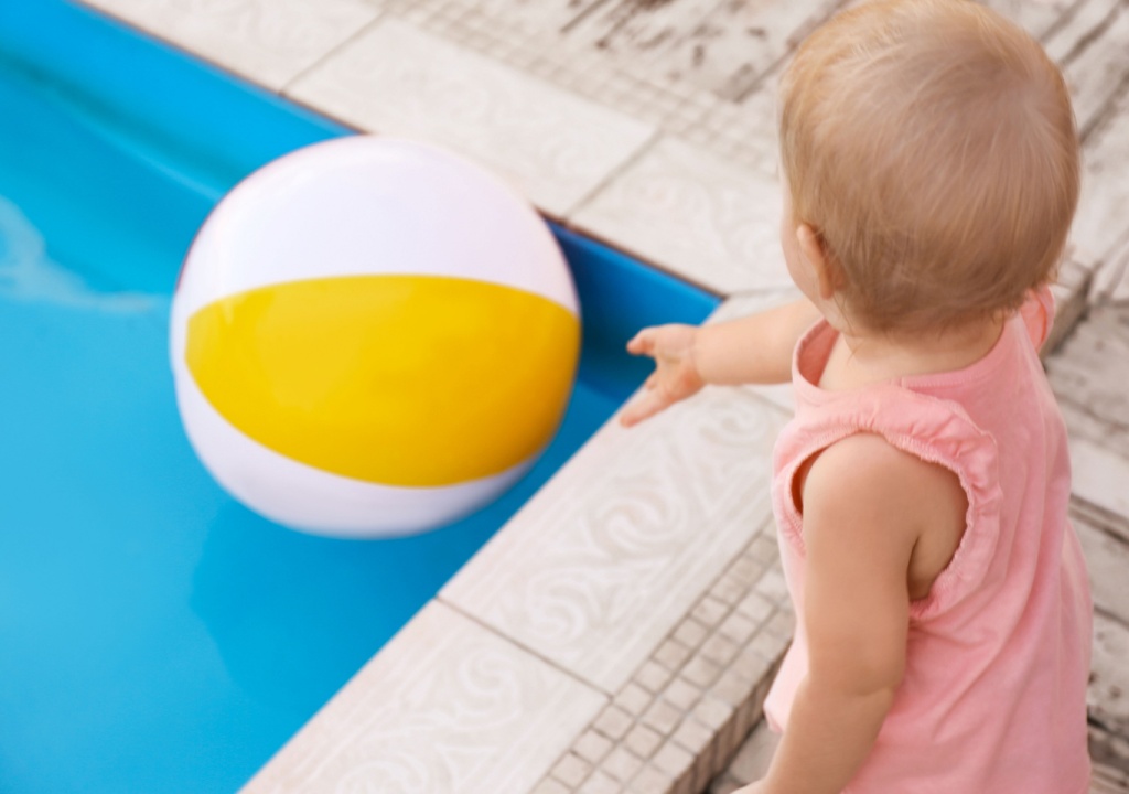 Can I Use a Pool Cover Instead of a Fence? Pool Safety and Maintenance Tips