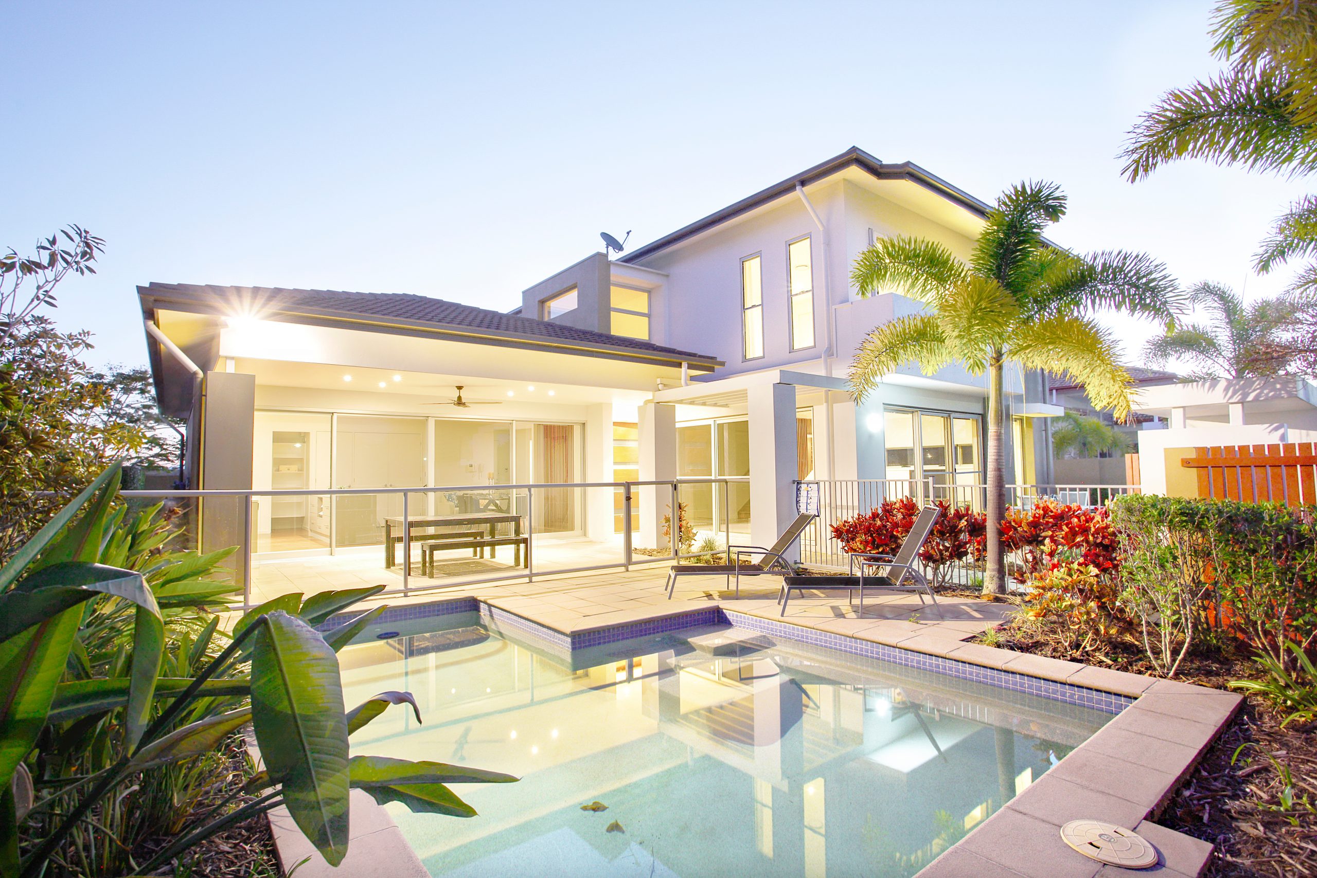 The perfect greenery: Placing the right plants near your pool fence