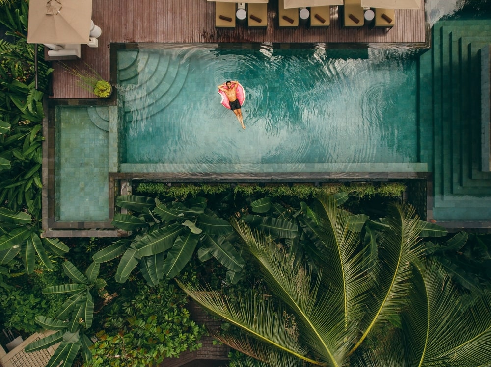 Pool Landscaping Ideas: Transform Your Pool Area into a Luxury Retreat