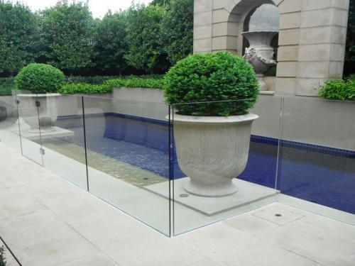 frameless-glass-pool-fencing-perth-wa10